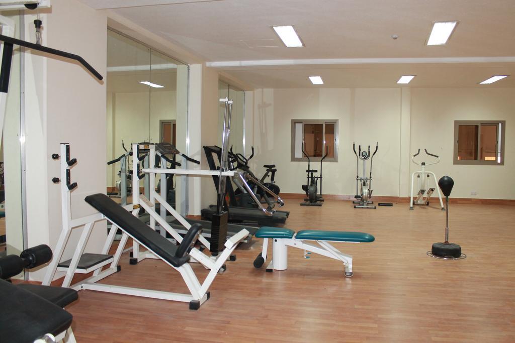 Al Hamra Plaza Apartment Манама Стая снимка