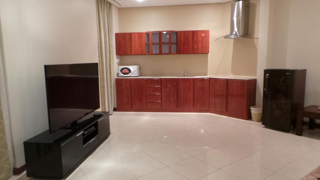 Al Hamra Plaza Apartment Манама Екстериор снимка