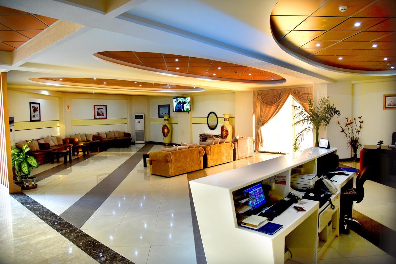 Al Hamra Plaza Apartment Манама Стая снимка