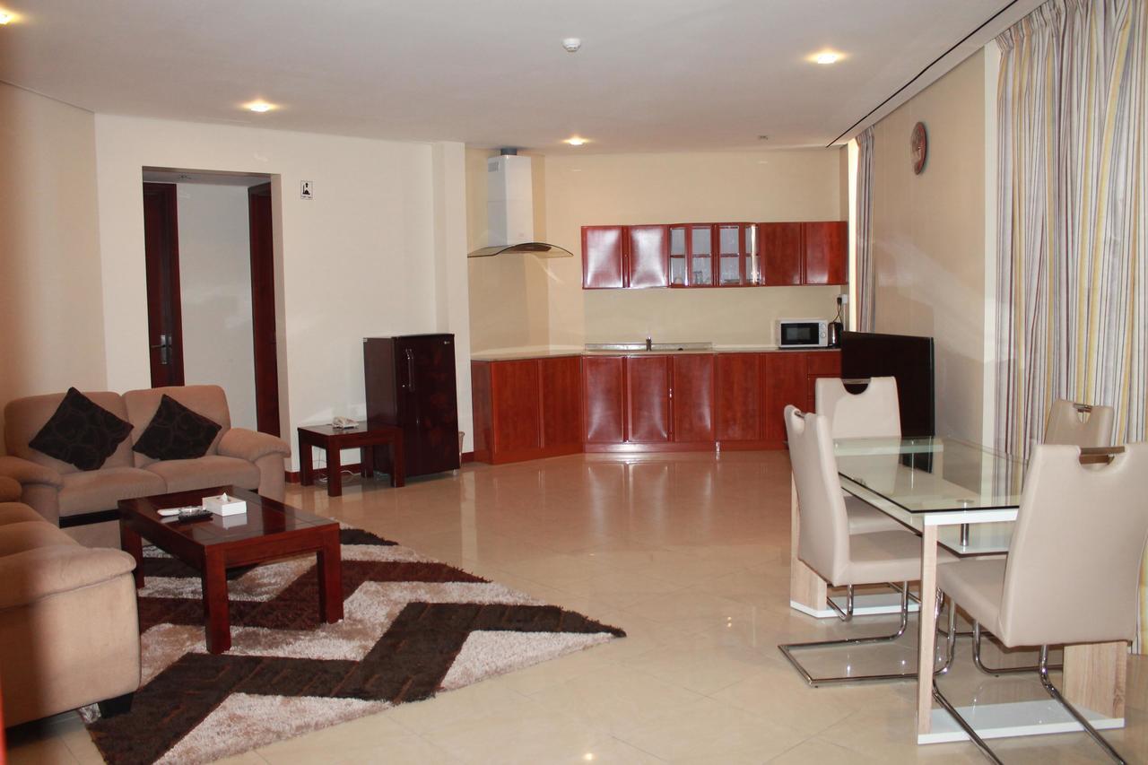 Al Hamra Plaza Apartment Манама Стая снимка